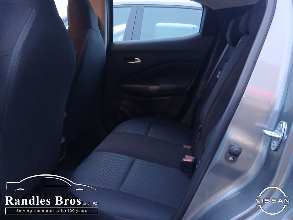 2025 Nissan Juke - image 12