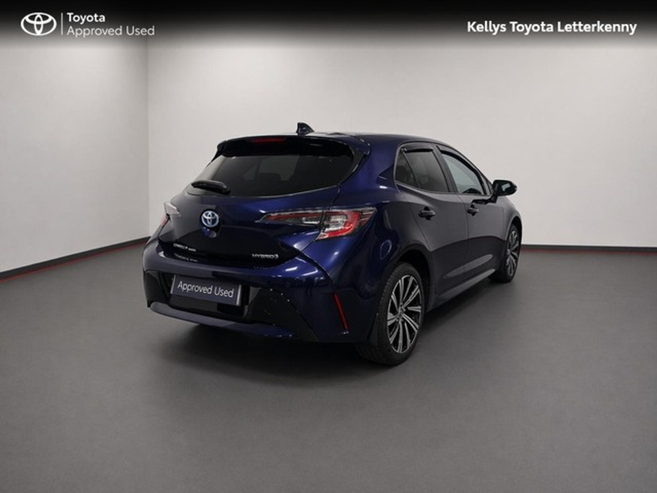 2023 Toyota Corolla - image 2