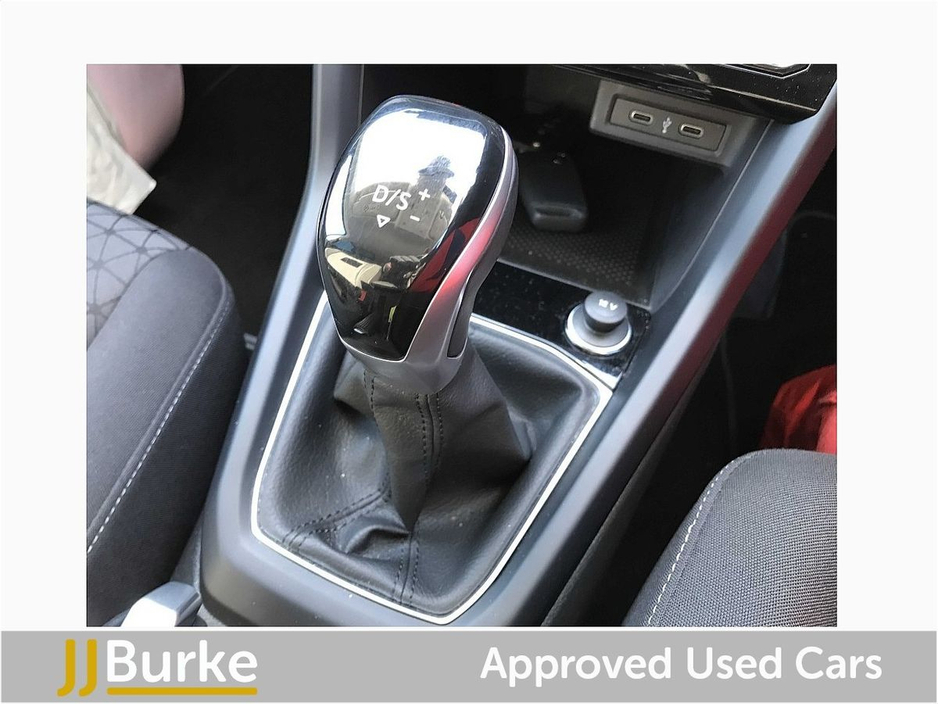 2022 Volkswagen T-Cross - image 26