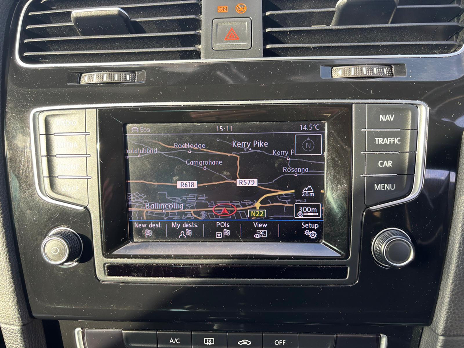 2014 Volkswagen Golf - image 5