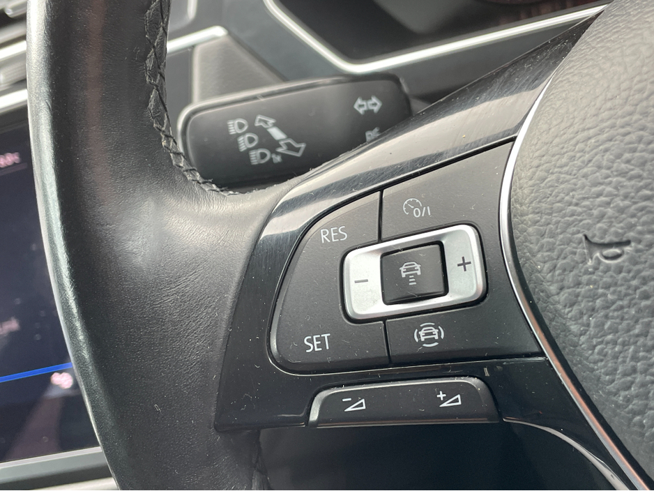 2019 Volkswagen Tiguan - image 15