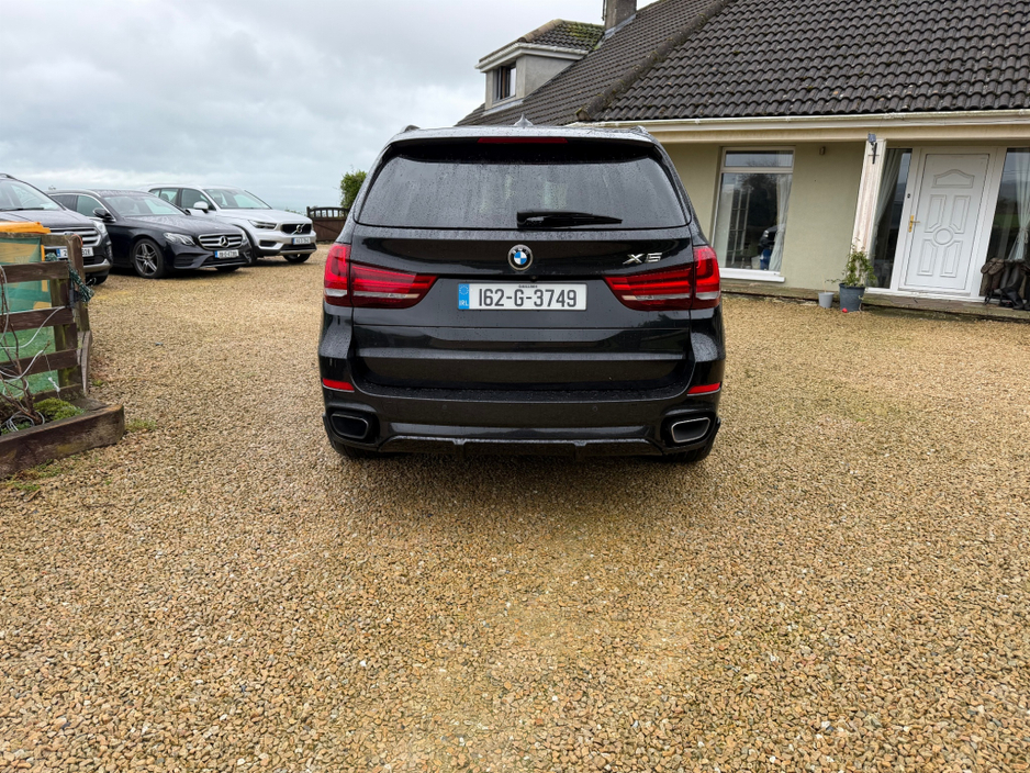 2016 BMW X5 - image 9
