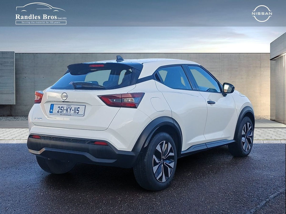 2025 Nissan Juke - image 7