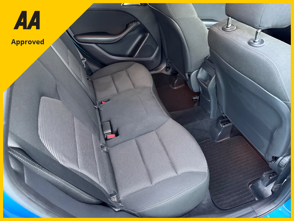 2016 Mercedes-Benz B Class B180 Automatic, Reversing Camera , Heated Seats