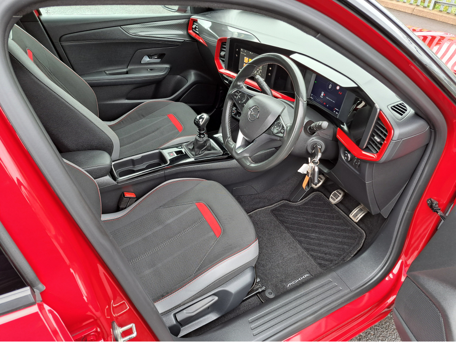 2022 Opel Mokka - image 14