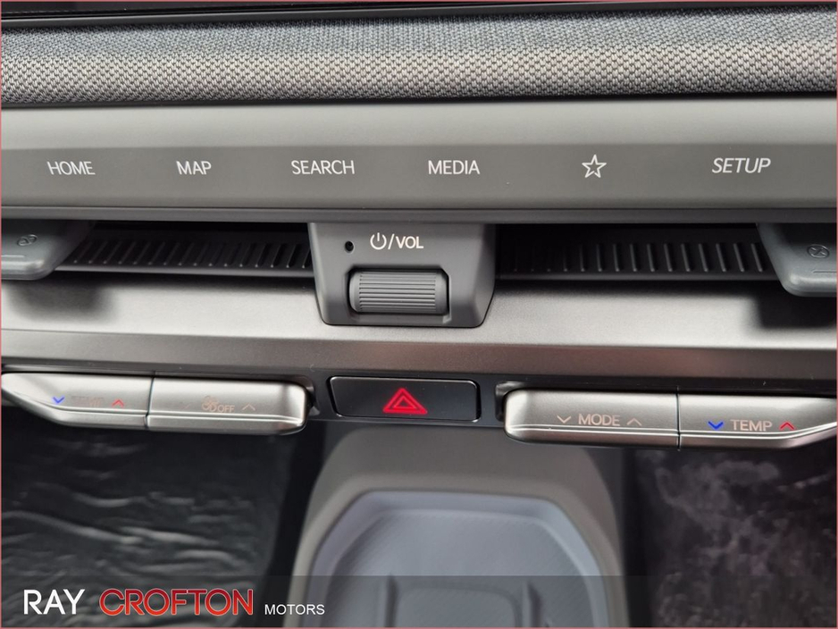 2026 Kia EV3 - image 13