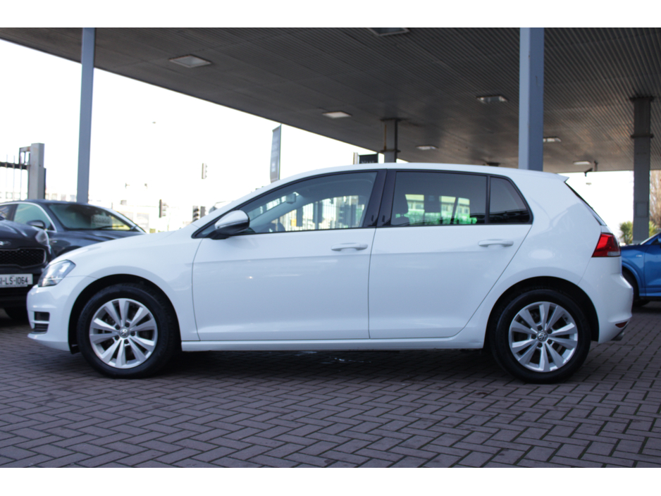 2016 Volkswagen Golf - image 7