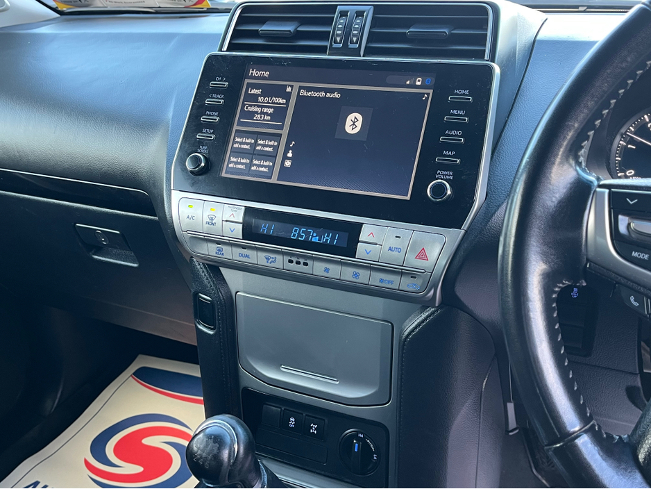 2023 Toyota Landcruiser - image 12