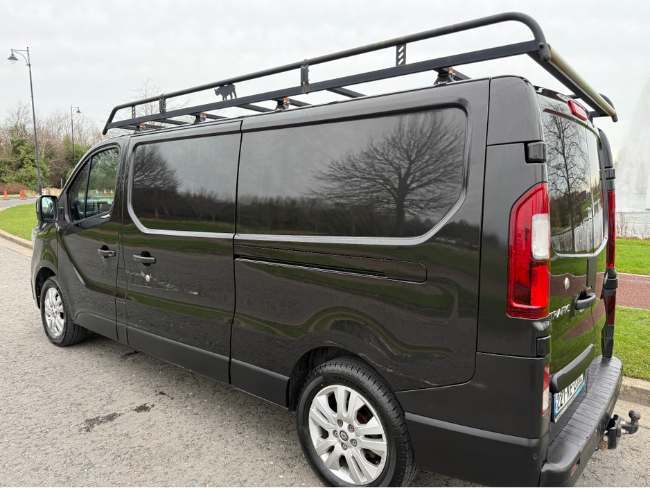 2022 Renault Trafic LL30 LWB 170 SPORT ONE OWNER €16,950