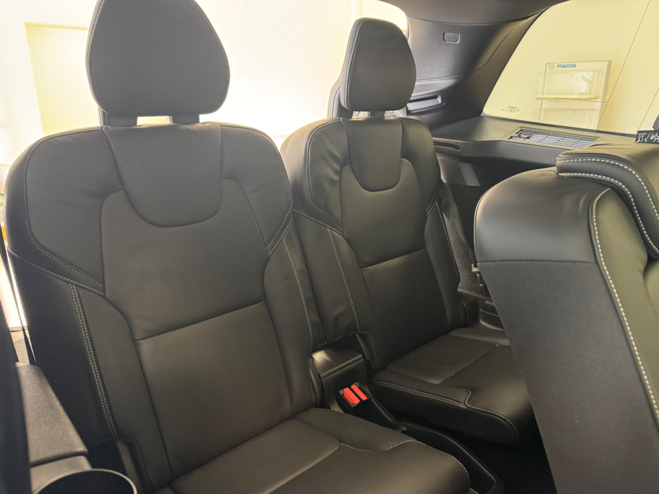 2024 Volvo XC90 - image 9