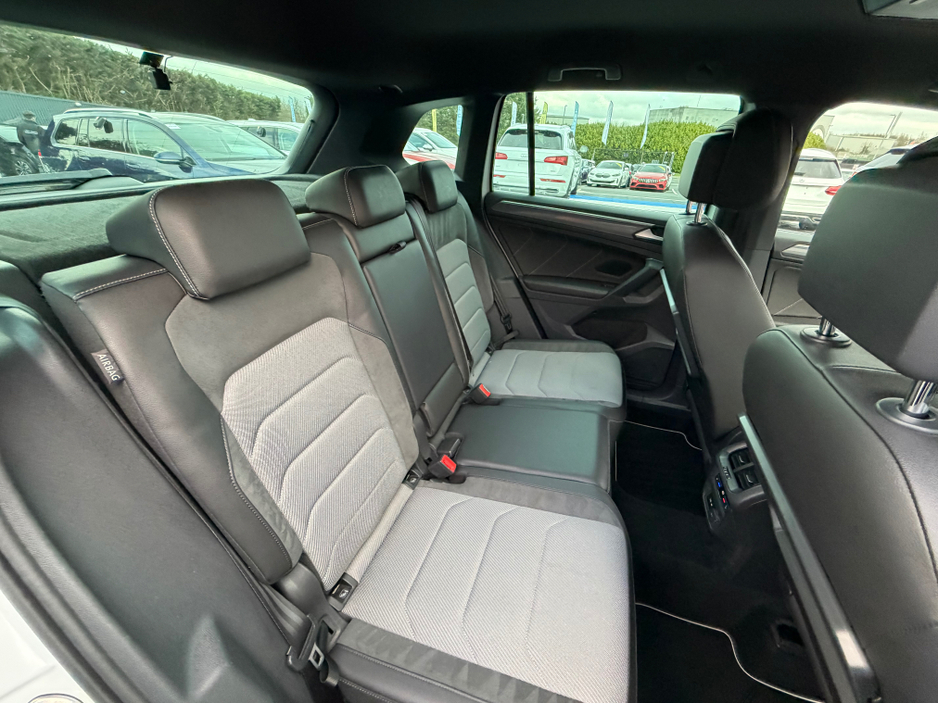 2019 Volkswagen Tiguan R-LINE 4WD - 2.0L DIESEL - AUTO - 12M WARRANTY - CAR: 1724 €32,950