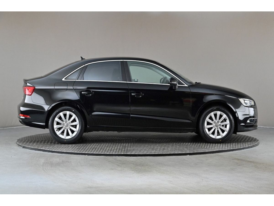 2015 Audi A3 - image 31