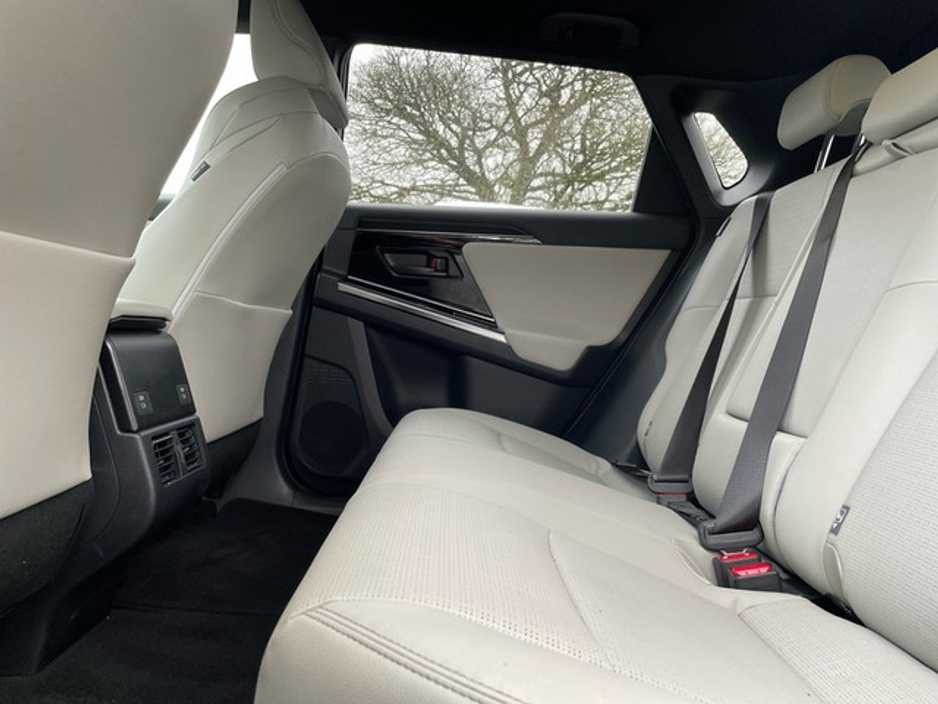 2023 Toyota bZ4X PREMIERE 11K €33,888