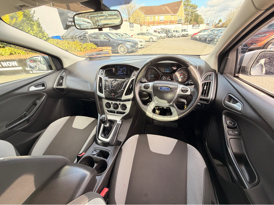 2013 Ford Focus - image 2