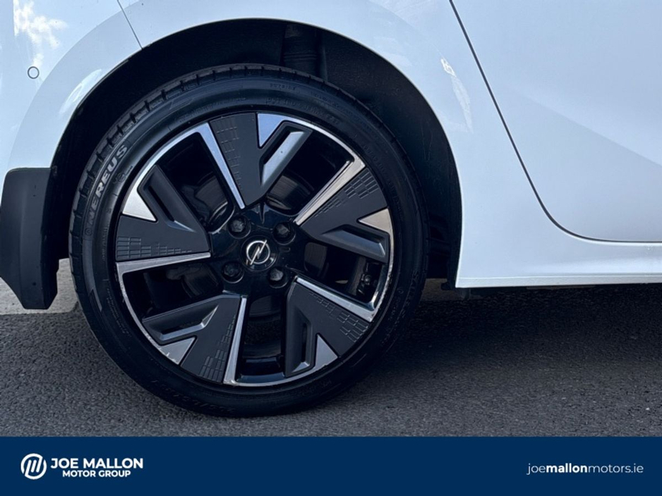 2021 Opel Corsa - image 17