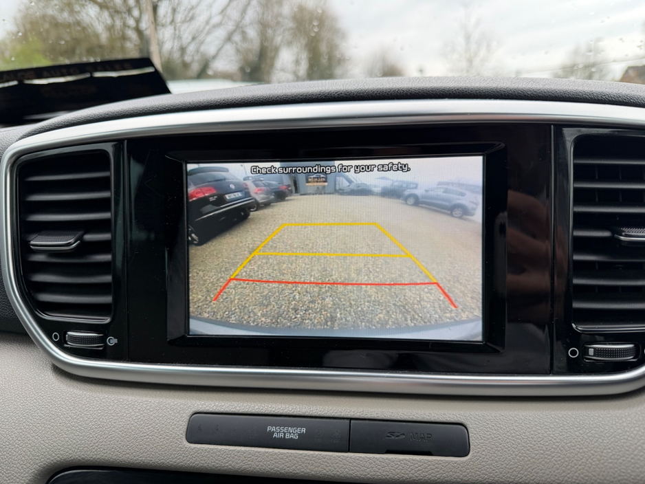 2019 Kia Sportage - image 18