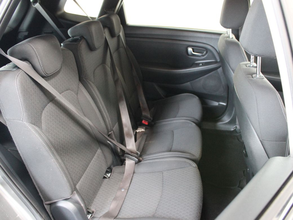 2017 Kia Carens 7 Seater EX 5DR €12,999