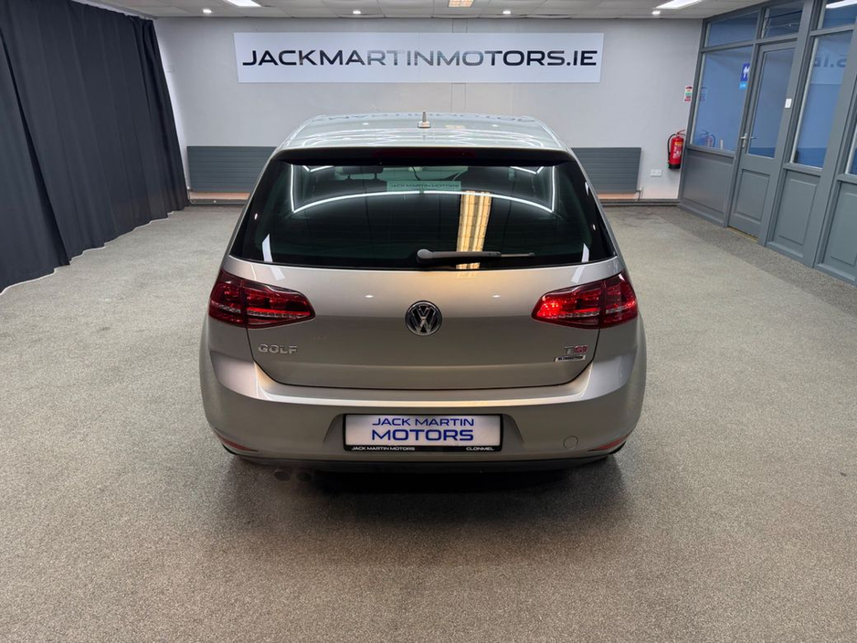 2017 Volkswagen Golf - image 11