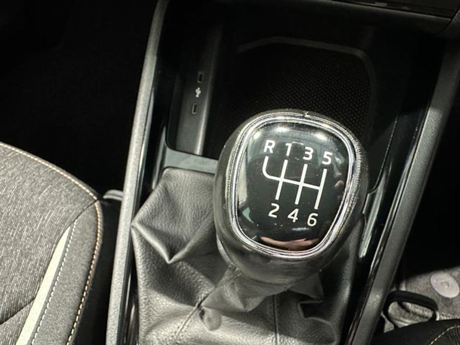 2022 Skoda Scala - image 23