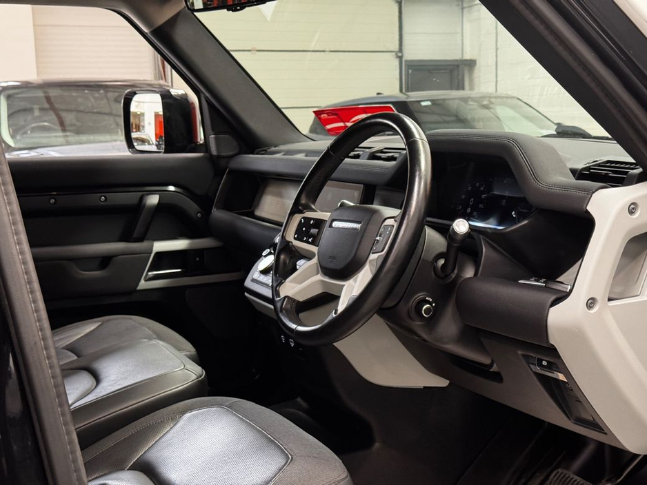 2021 Land Rover Defender - image 11