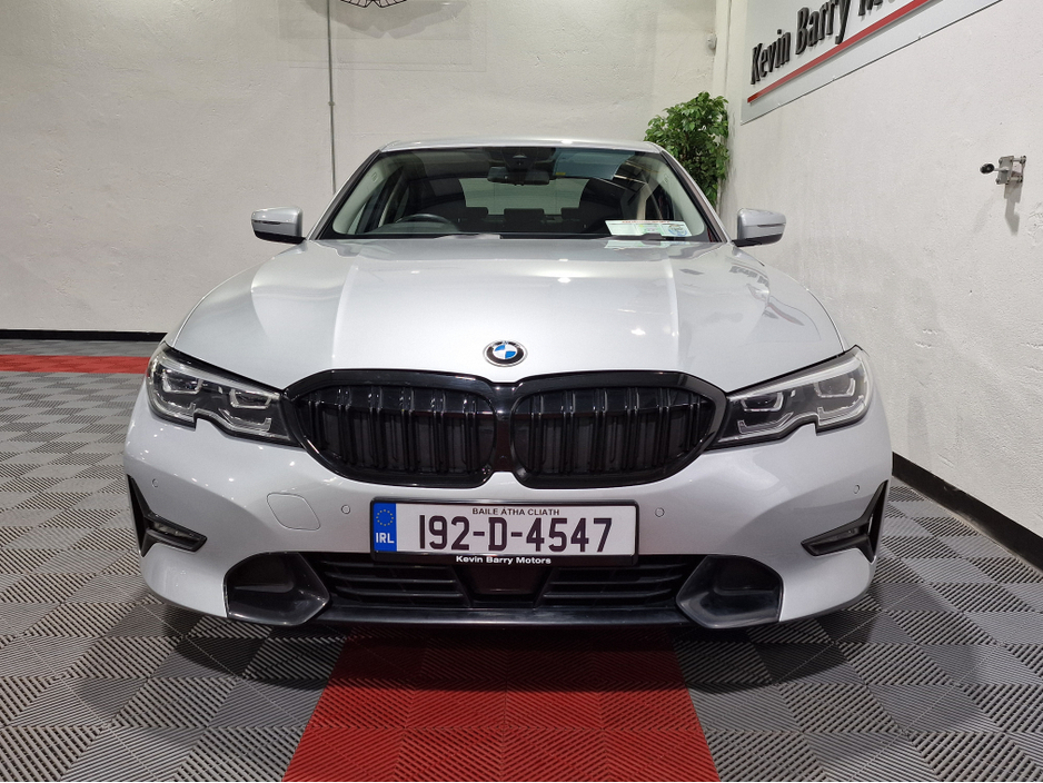 2019 BMW 3 Series 320D G20 SPORT AUTOMATIC **ORIGINAL IRISH CAR / LOW MILEAGE / 18" ALLOYS / APPLE CARPLAY / CRUISE CONTROL / FULL BLACK LEATHER / HEATED SEATS / SAT NAV / REVERSE CAMERA / FULL BMW SERVICE RECORD** €27,900