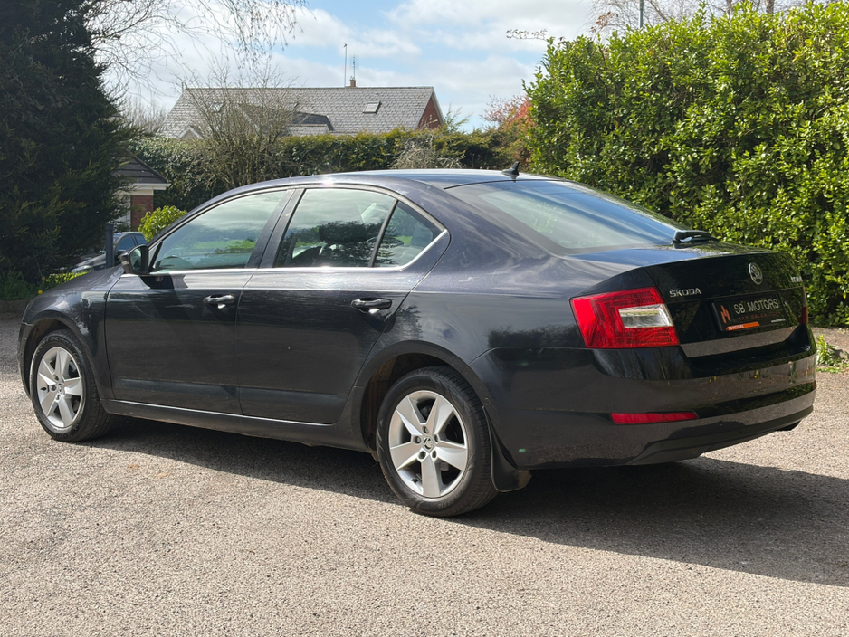 2016 Skoda Octavia - image 4