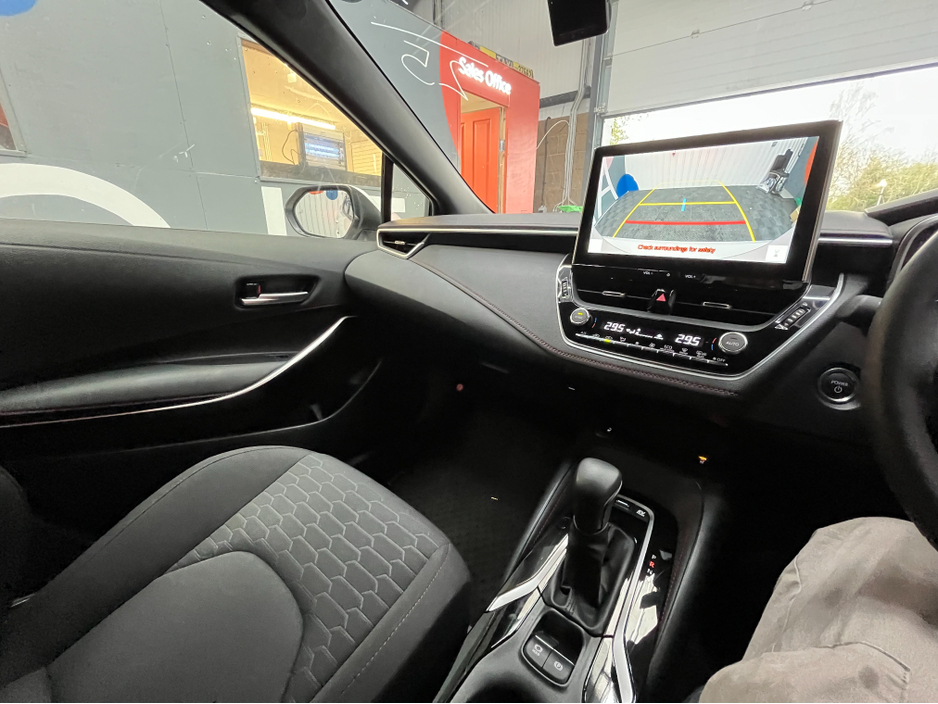 2025 Toyota Corolla - image 17