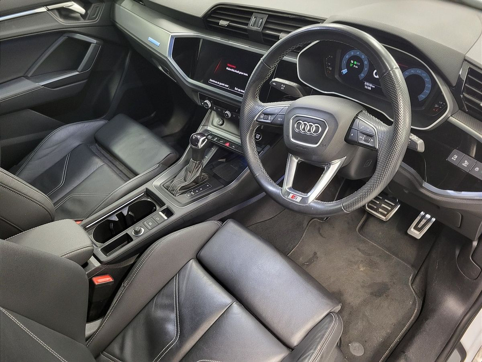 2024 Audi Q3 45 TFSI E S Tronic S line €43,975