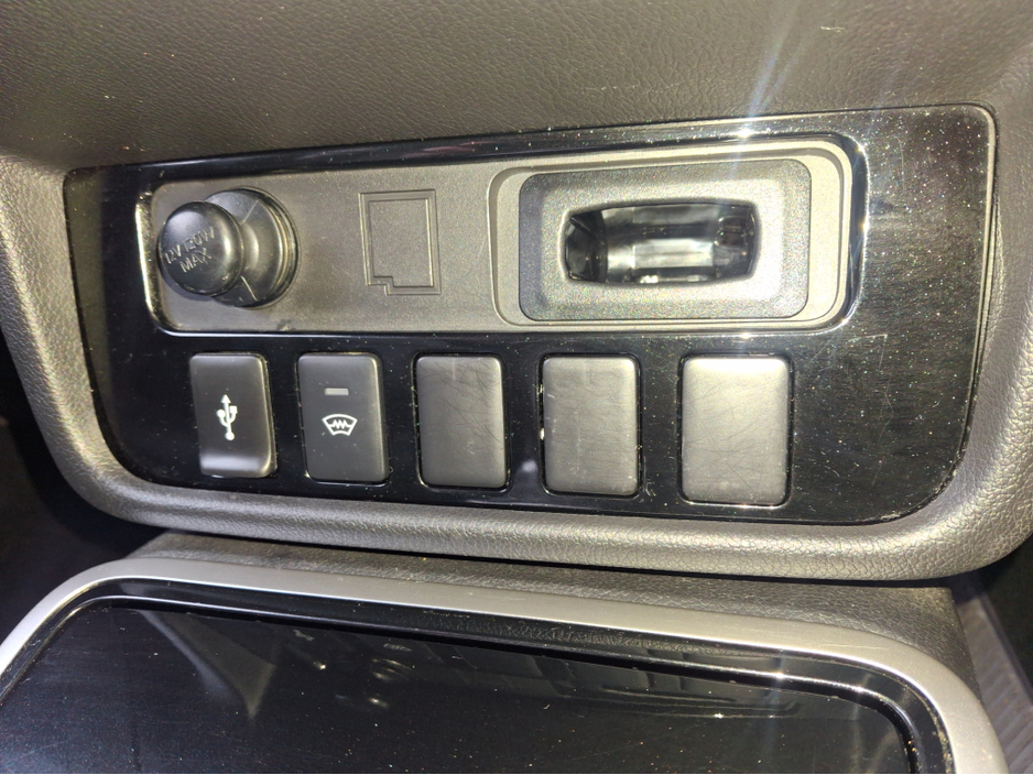 2019 Mitsubishi Outlander 2.4 JURO PHEV 4WD 20 2.0 200BHP 5DR €17,950