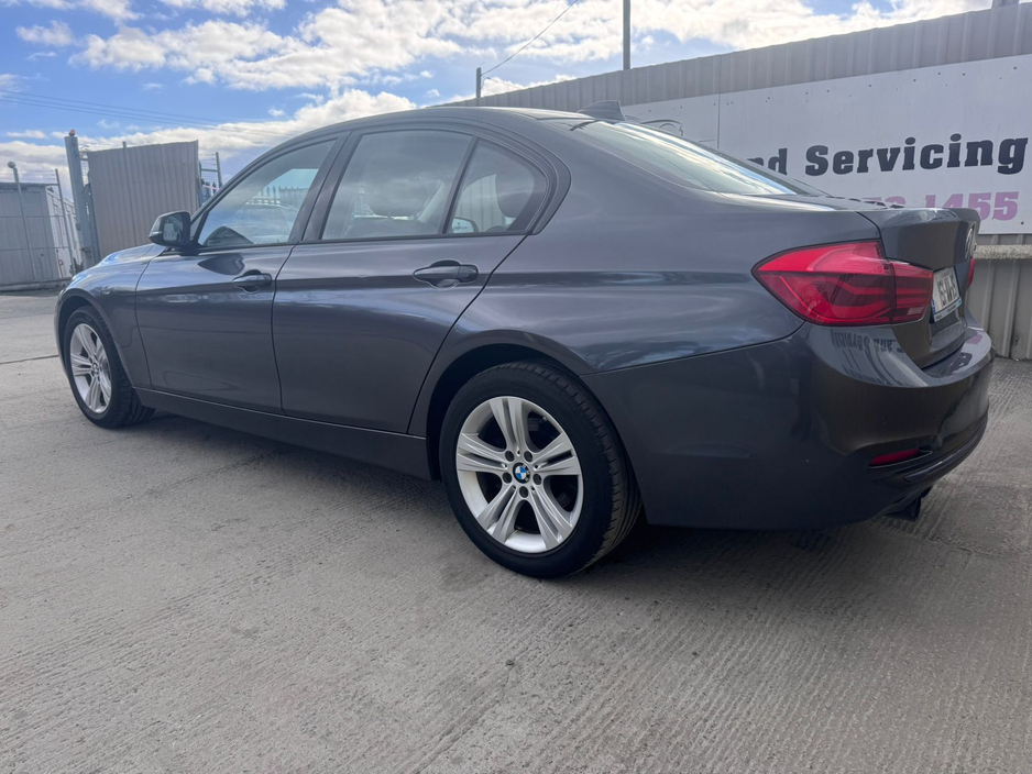 2016 BMW 3 Series - image 2