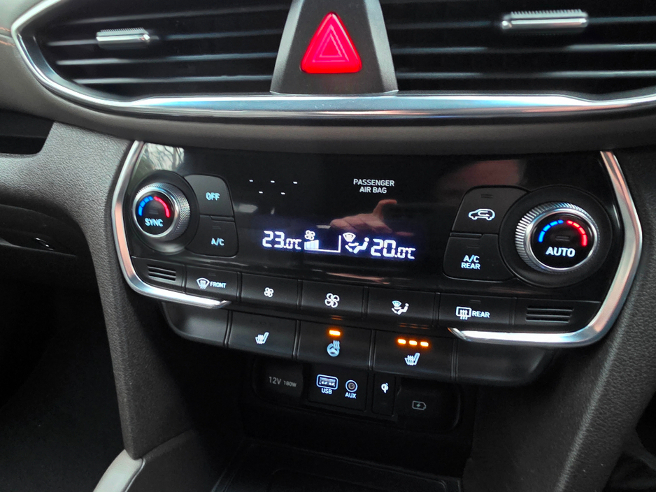 2019 Hyundai Santa Fe 4WD Executive Plus 5DR €26,950