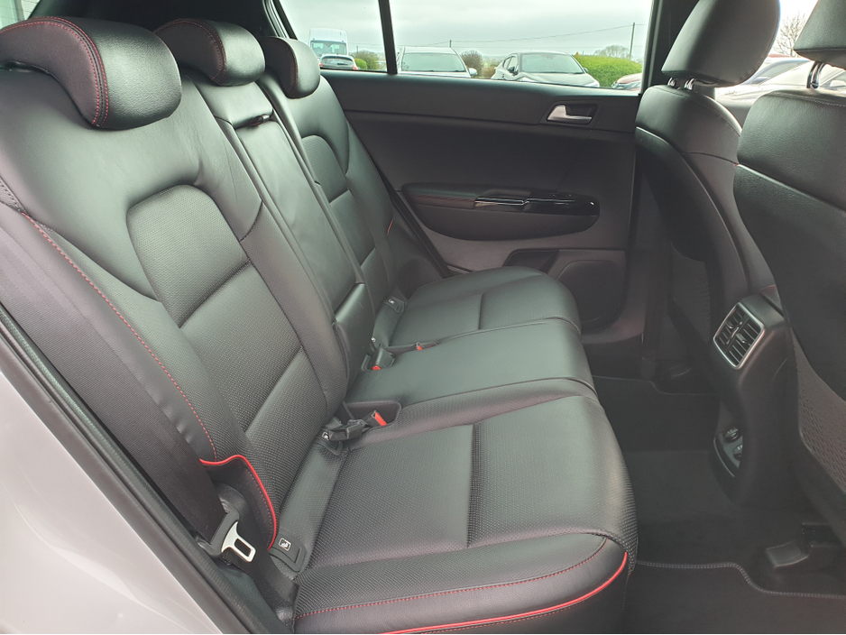2019 Kia Sportage - image 10