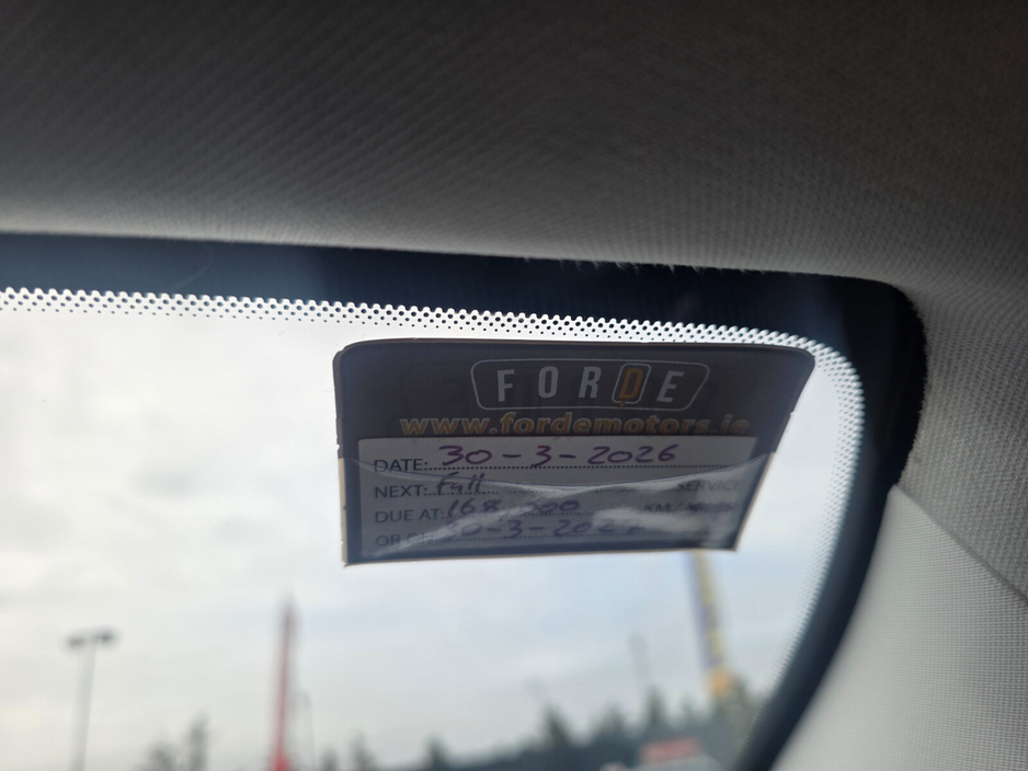 2016 Peugeot 2008 - image 11