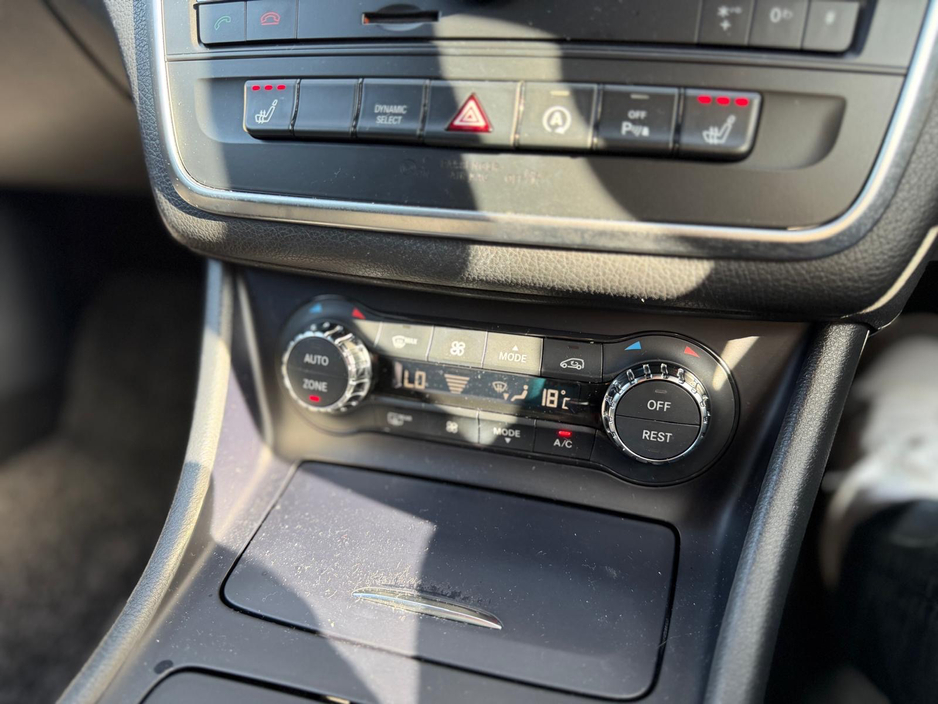 2016 Mercedes-Benz CLA Class - image 17