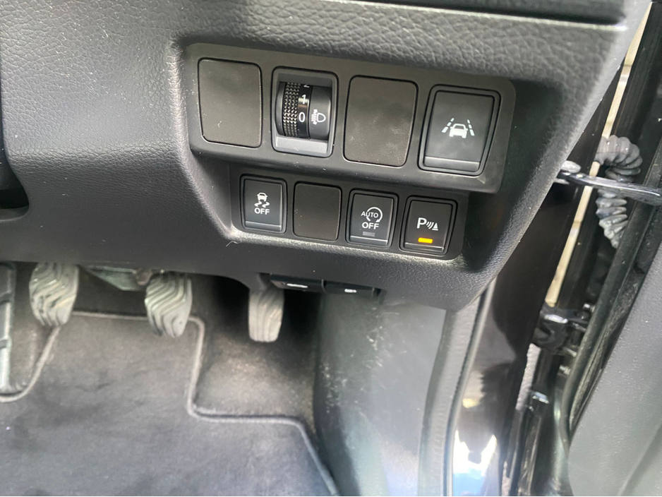 2016 Nissan Qashqai - image 23