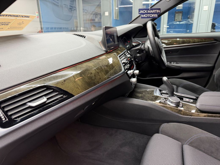 2019 BMW 5 Series 520D M Sport Massive Spec €31,950