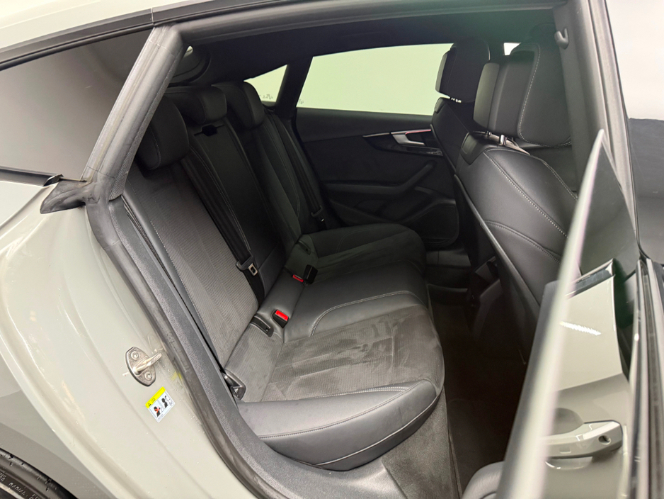 2022 Audi A5 Sportback SB 35 TDI 163HP S-T Sline 4DR