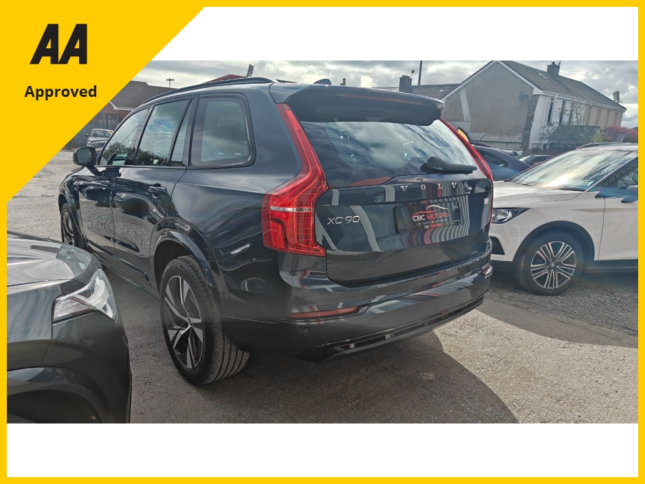 2023 Volvo XC90 - image 8