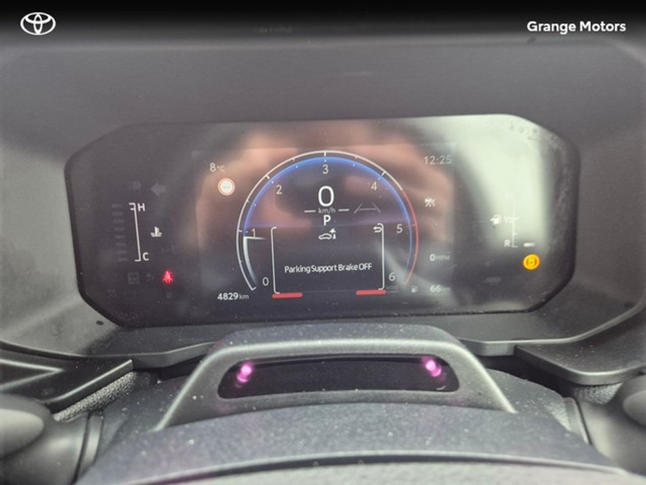 2025 Toyota Landcruiser - image 14