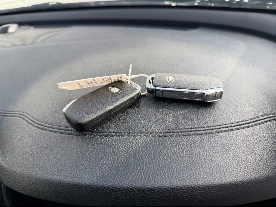 2021 Kia Sportage - image 11