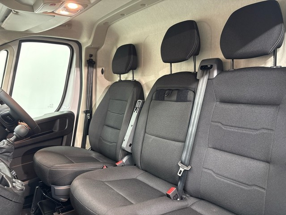 2026 Toyota Proace Max Proace Max GX 140hp €35,995