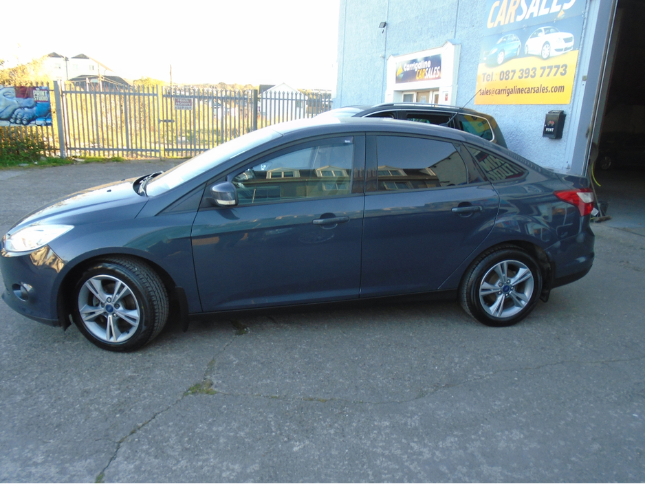 2014 Ford Focus - image 2