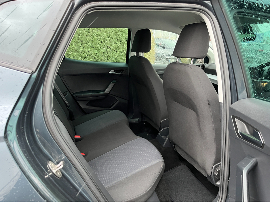 2023 SEAT Arona - image 8