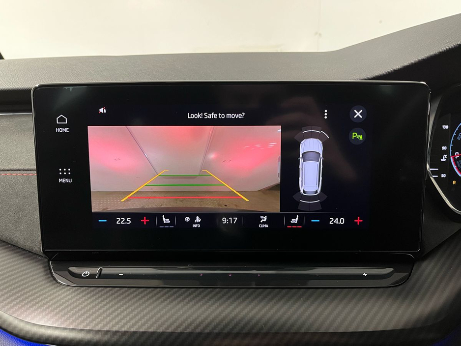 2023 Skoda Octavia - image 13