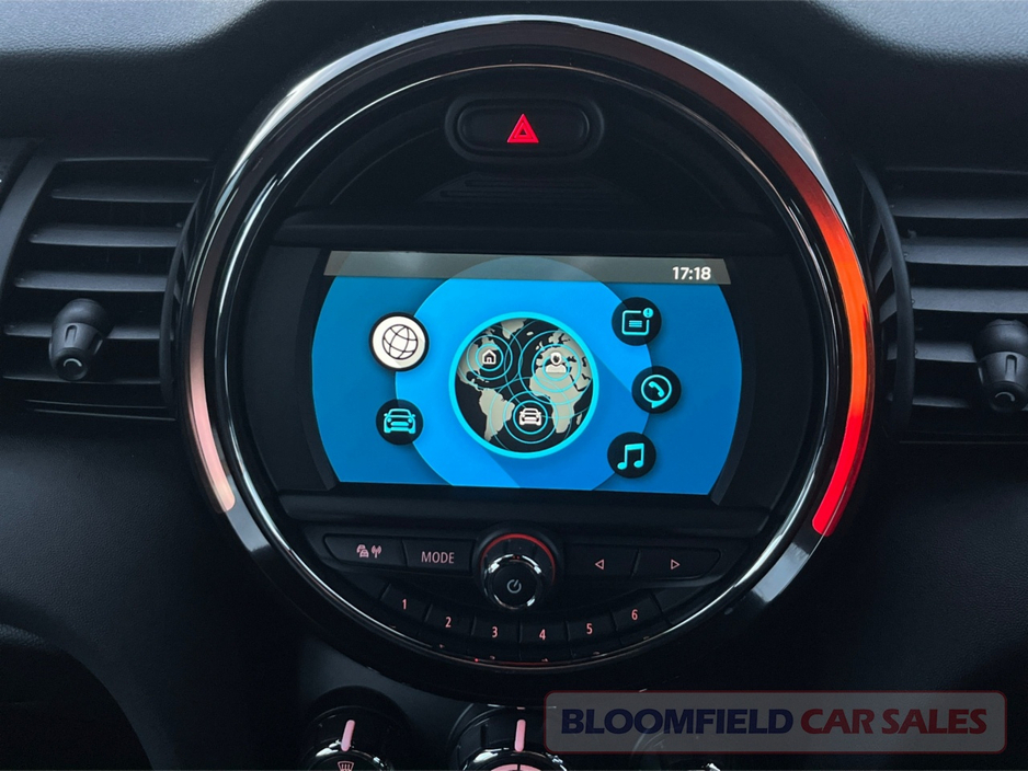 2021 MINI Cooper HIGH SPEC , AUTO // LOW MILEAGE €25,950