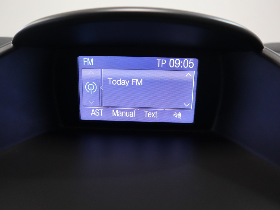 2017 Ford Fiesta *38* ZETEC 1.25 60PS M5 5DR MCA 4DR €9,900