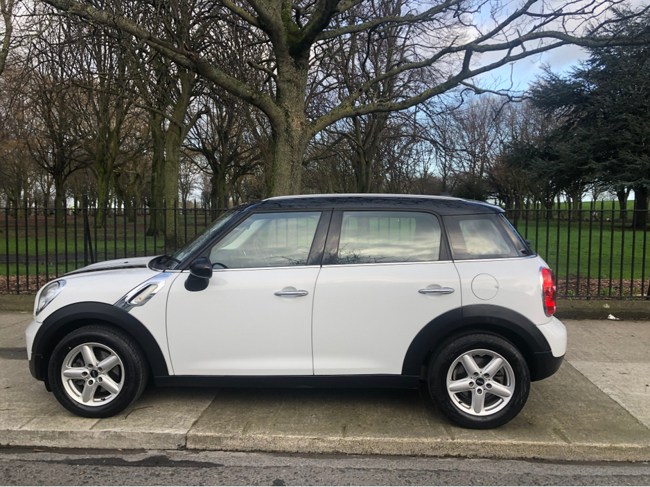 2014 MINI Countryman COUNTRYMAN COOPER DIESEL €9,950