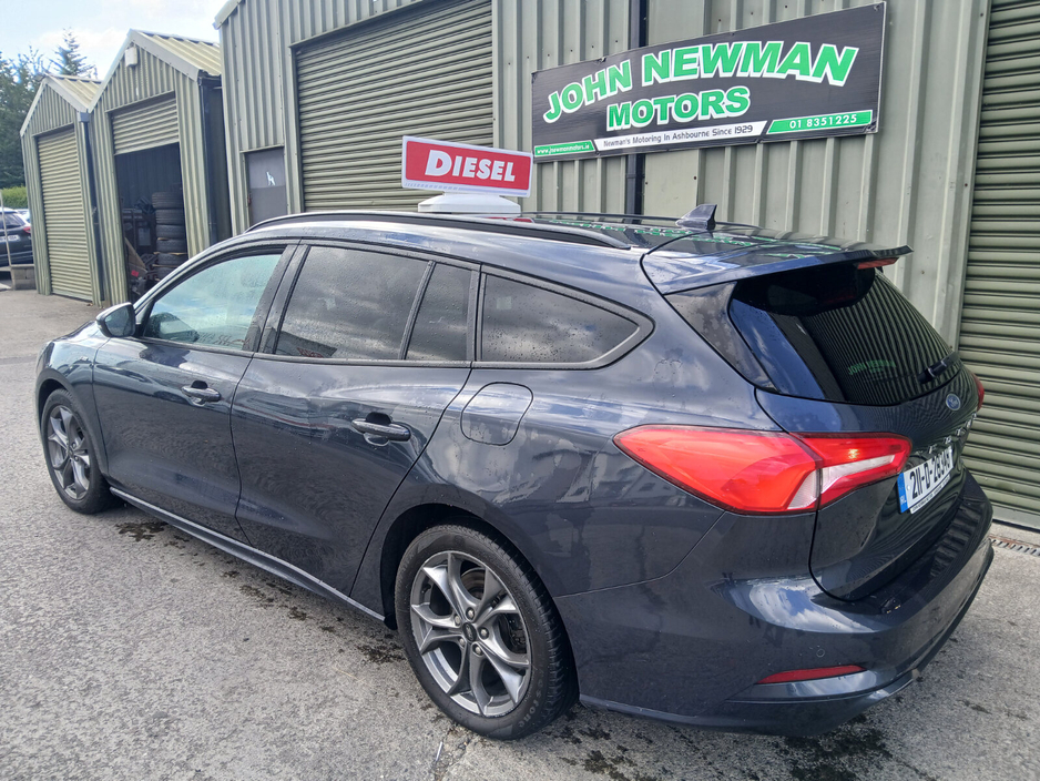 2021 Ford Focus - image 8