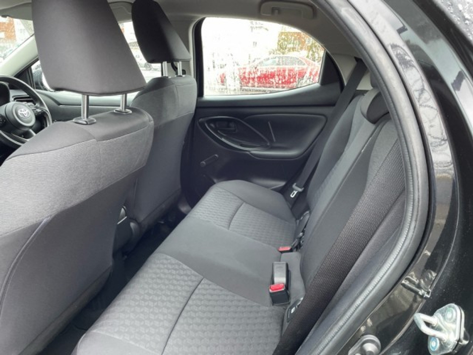 2022 Toyota Yaris - Hybrid - New Generation - Luna Edition - 1.5 - 5dr - Auto - Full Service History - EUR 160 Tax // Remote Central Locking // Front Electric Windows // Rear Electric Windows // Electric Mirrors // Fin €21,599