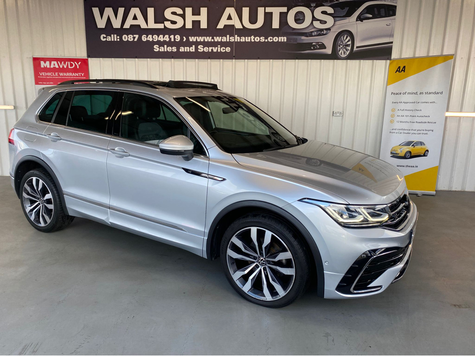 2024 Volkswagen Tiguan - image 2